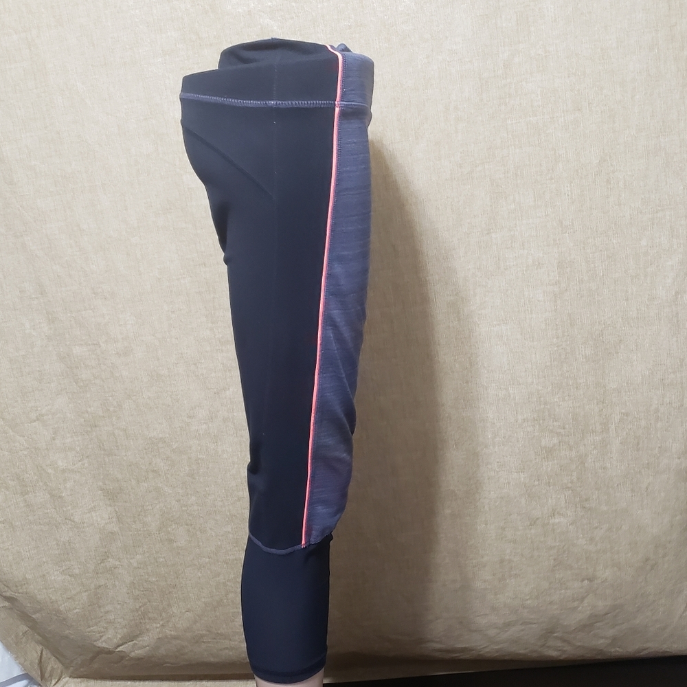 Zella Size S/P Capri Leggings - Picture 6 of 11